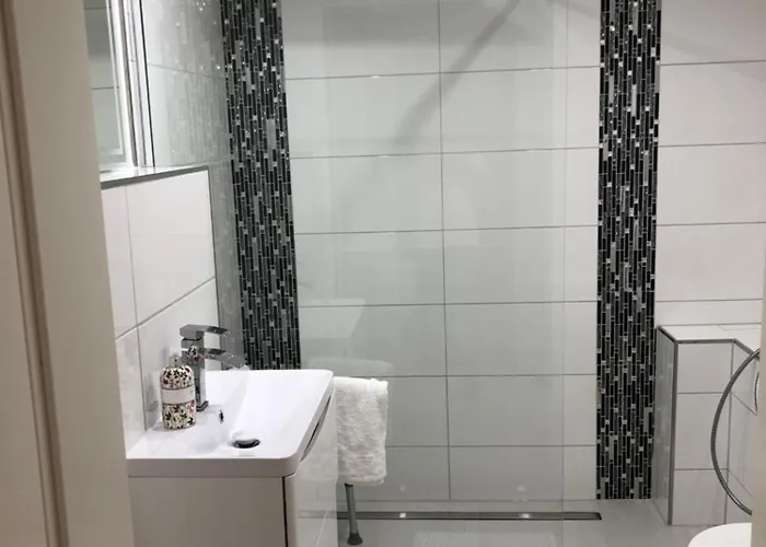 Modern Living In Hamburg-wandsbek Self Check-in 2x Schlafzimmer 1x Schlafsofa