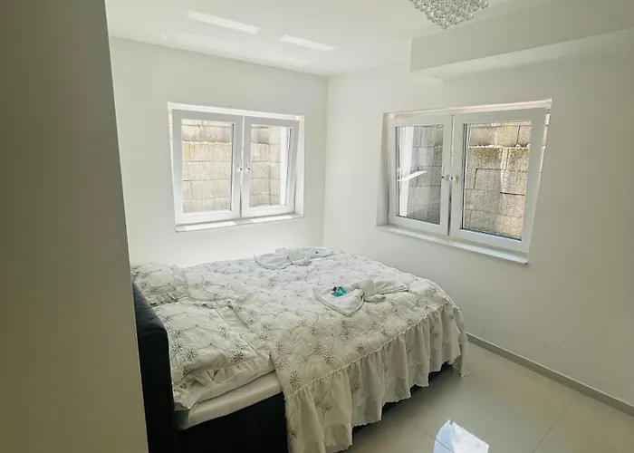 Modern Living In Hamburg-wandsbek Self Check-in 2x Schlafzimmer 1x Schlafsofa *